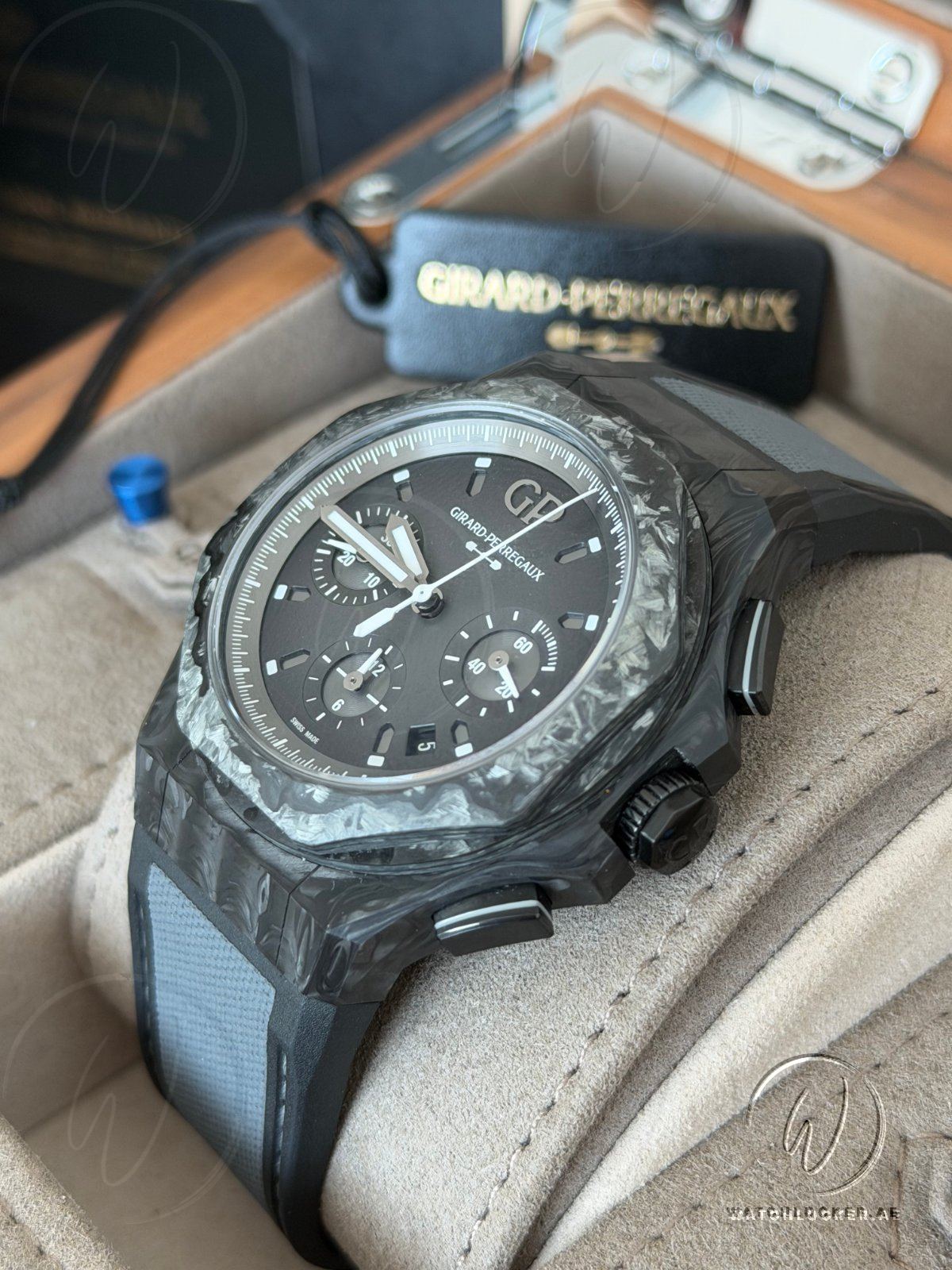 Girard-Perregaux Laureato Absolute Crystal Rock Chronograph